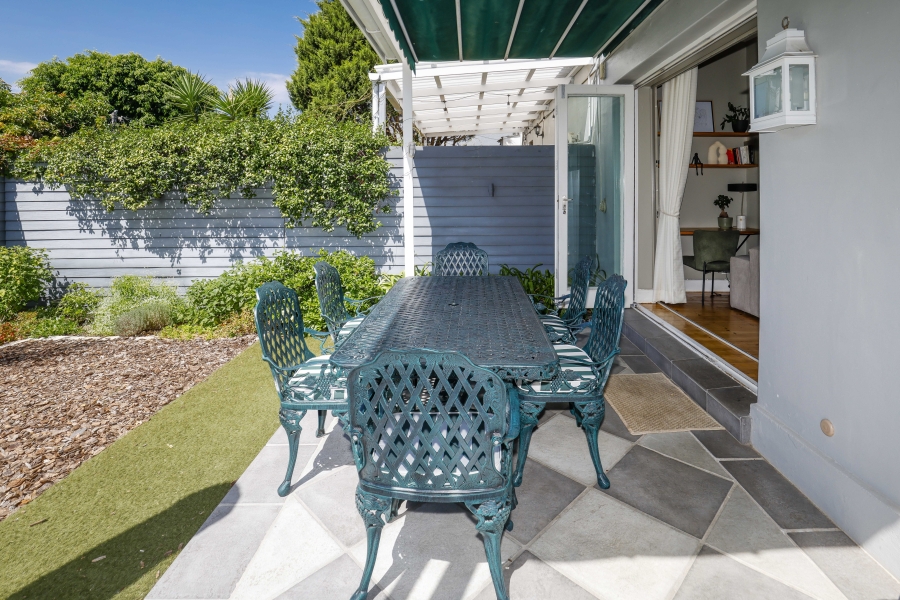 2 Bedroom Property for Sale in Claremont Western Cape